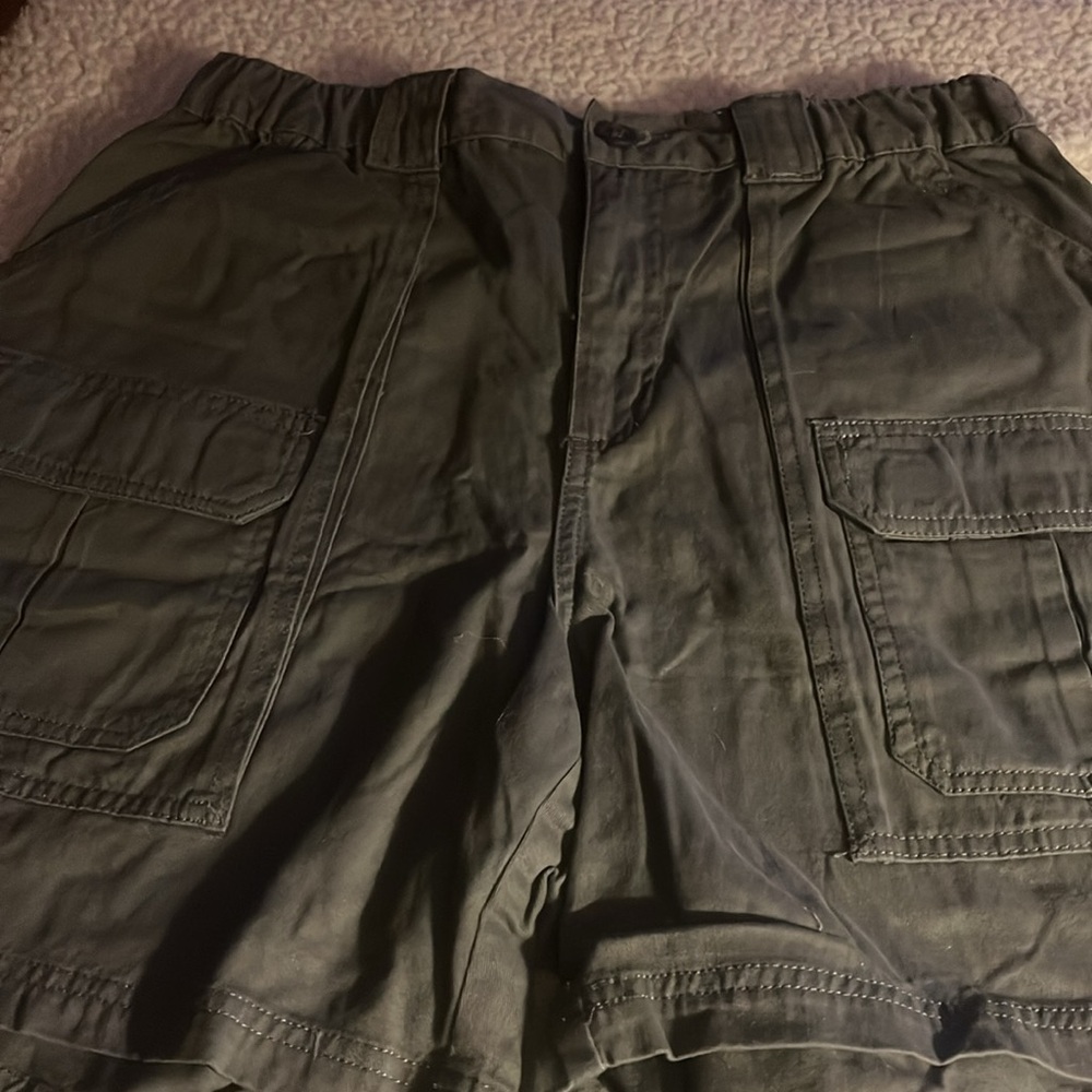 3 pair Croft & Barrow Shorts Size 32..2 pair NWT…1 pair NWOT - Picture 10 of 13